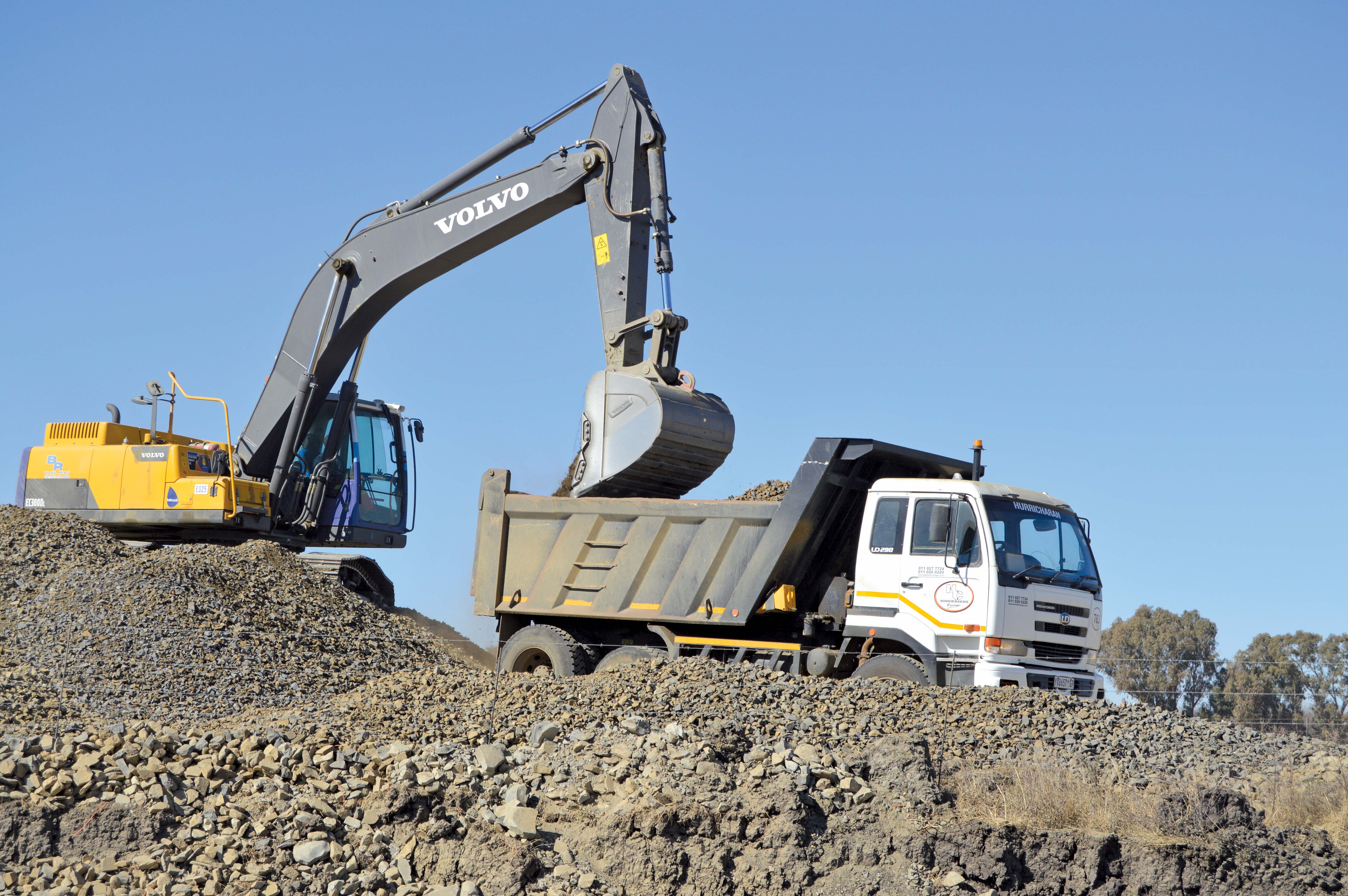 Volvo excavator loading tipper truck