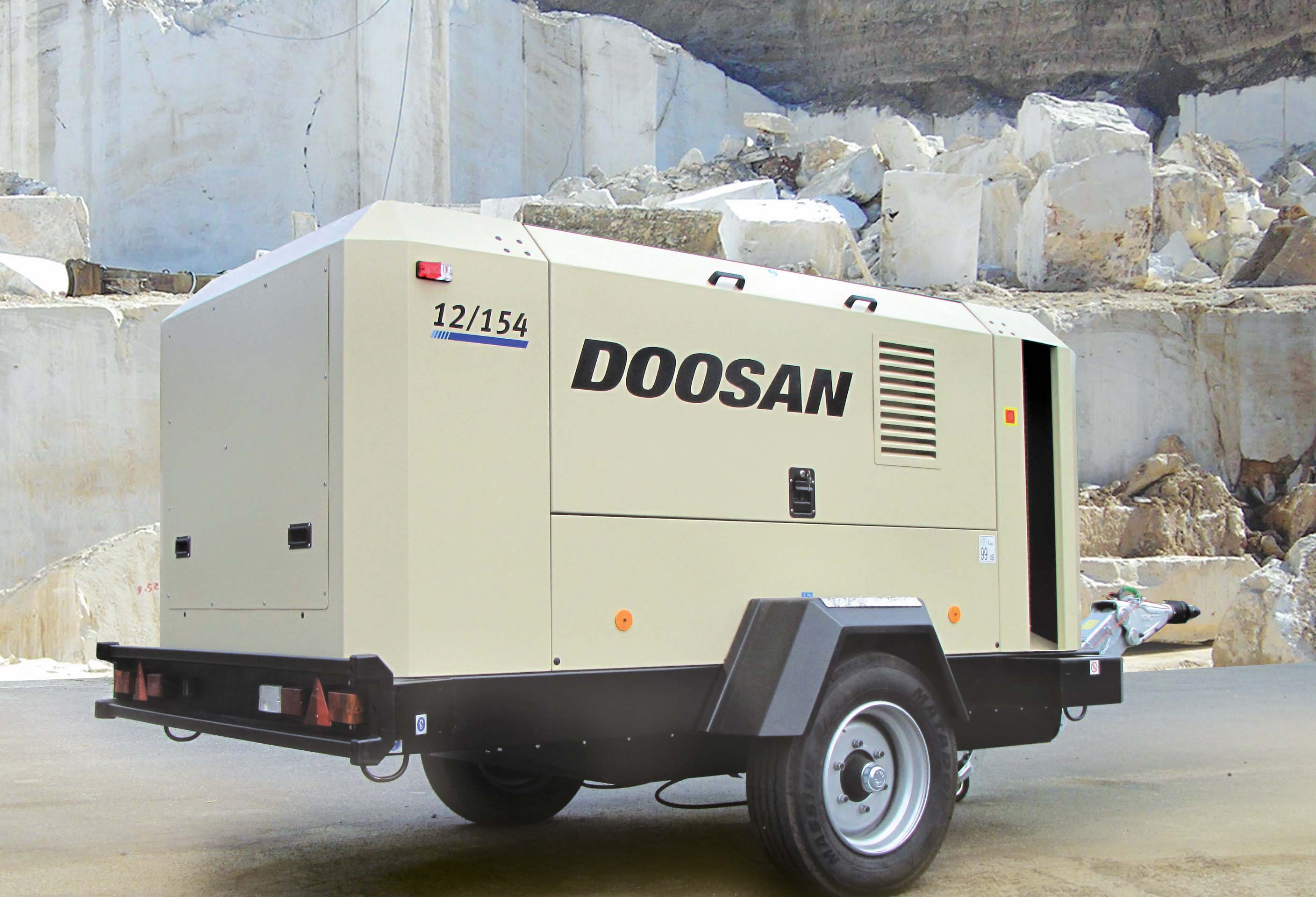 Doosan Portable Power 12/154 compressor 