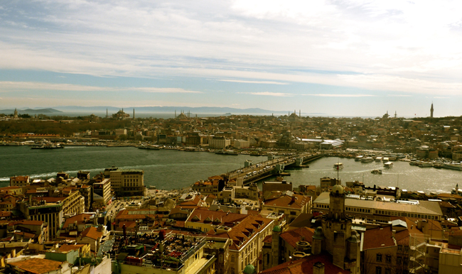 Istanbul-Bosphorus river.jpg