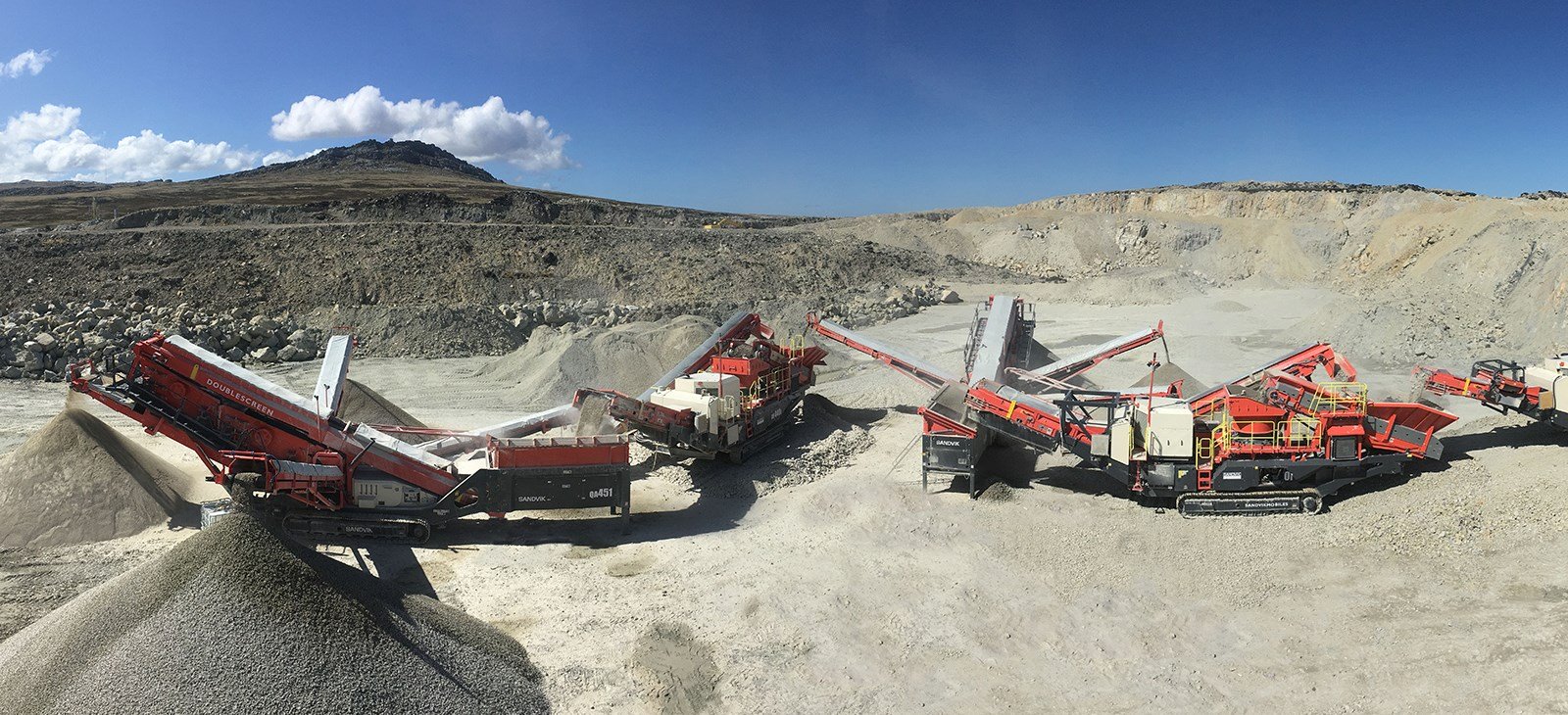 The Sandvik crushing and screening train in action at Pony's Pass, East Falkland