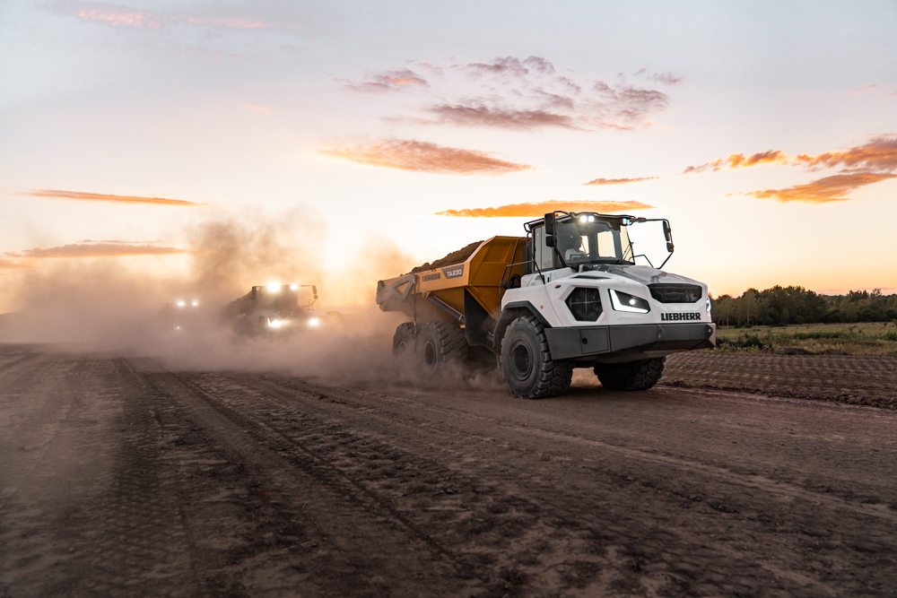 The new Liebherr TA 230 Litronic dump truck offers the option of extra-powerful LED headlights that can illuminate the entire working area