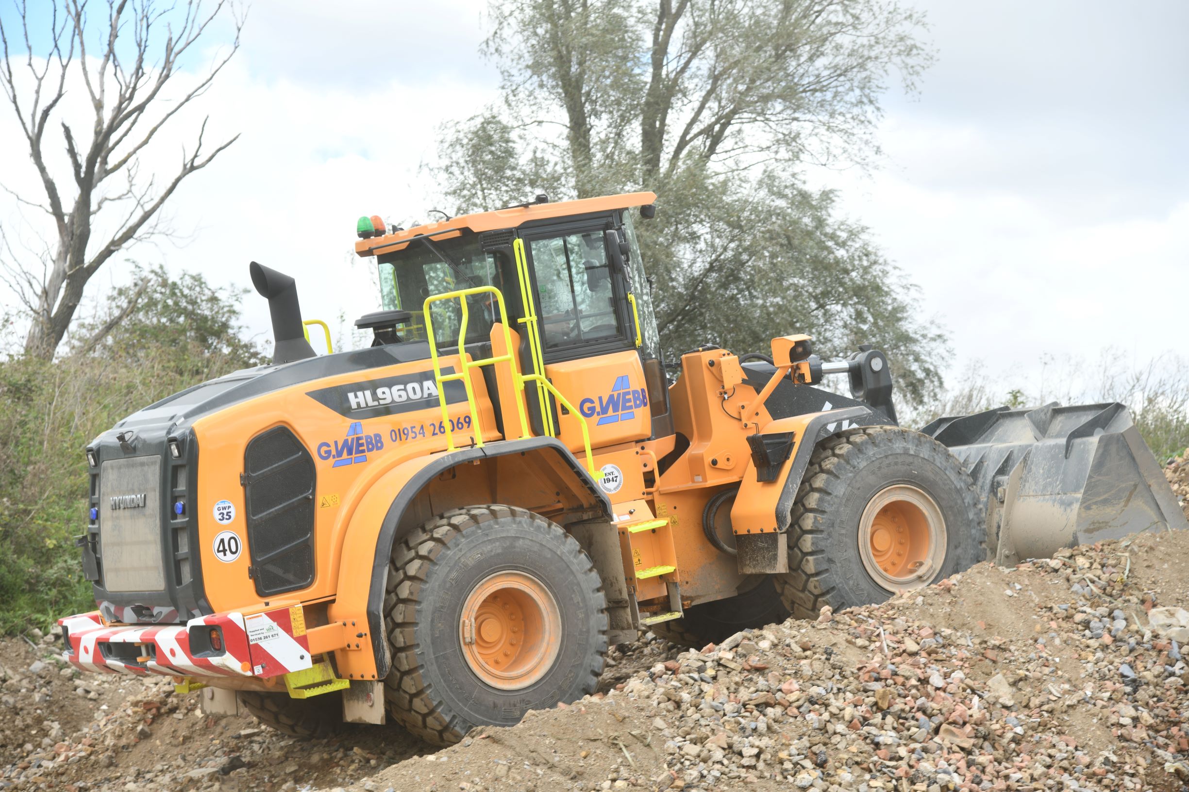  G Webb Haulage's new Hyundai HL960A wheeled loader in operation at Little Paxton quarry
