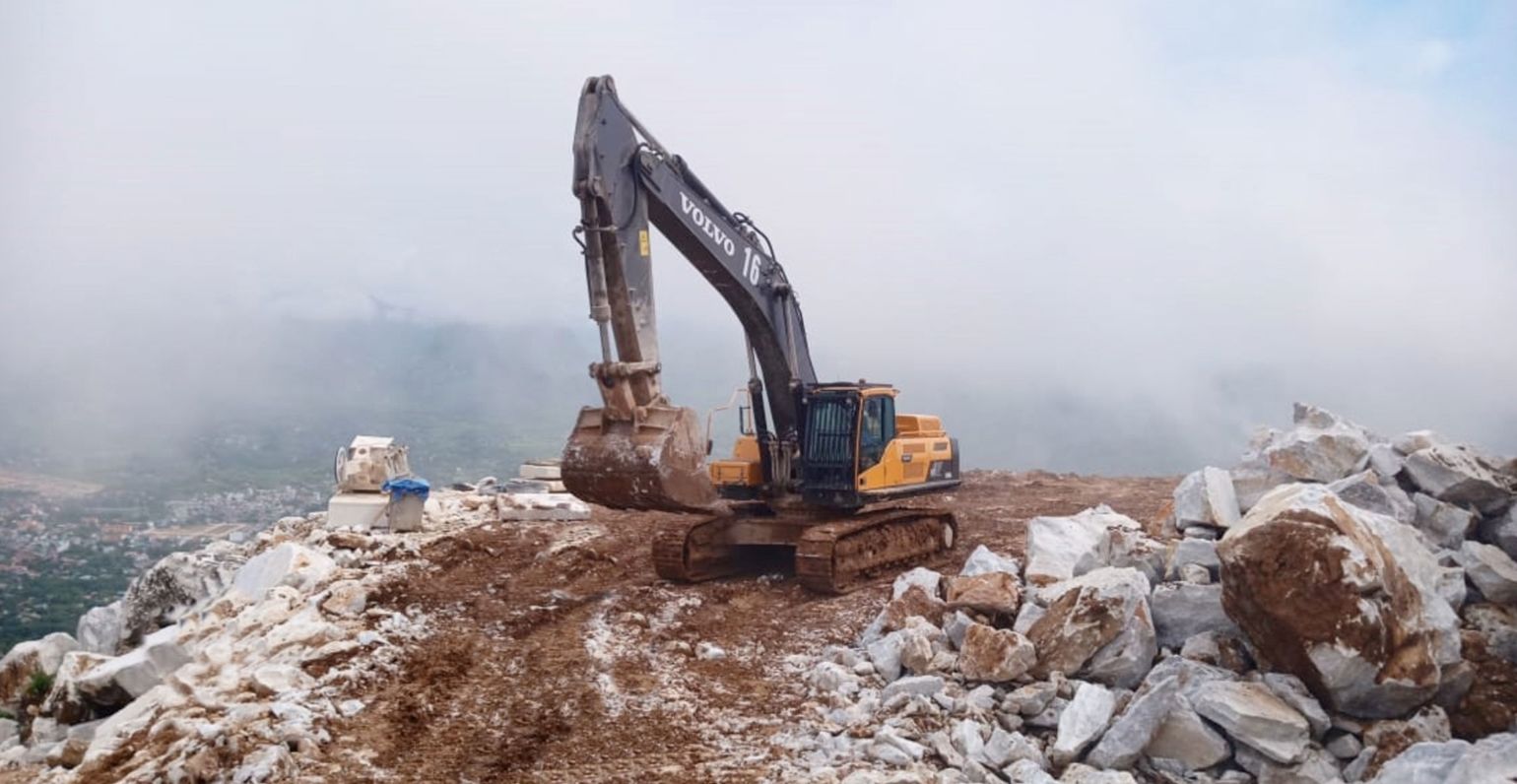  A EC480DL crawler excavator in operation at the Yen Bai Province marble quarry