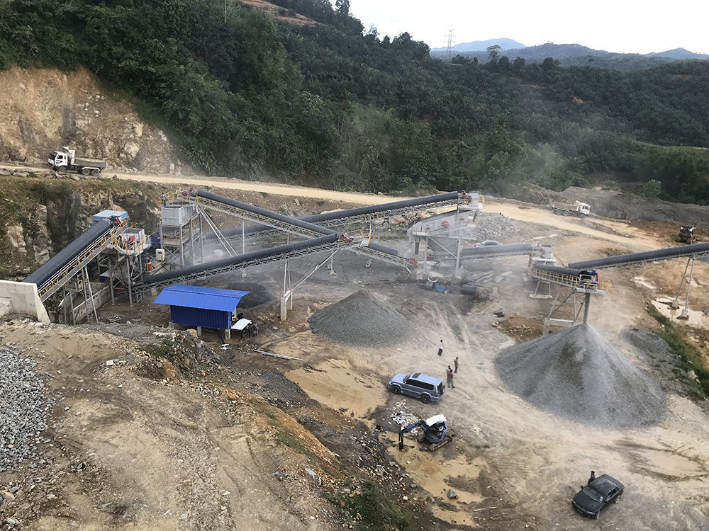 ANSB is using a 350tph Terex MPS plant to supply steady, reliable aggregates for the Pan Borneo Highway Project in Malaysia.