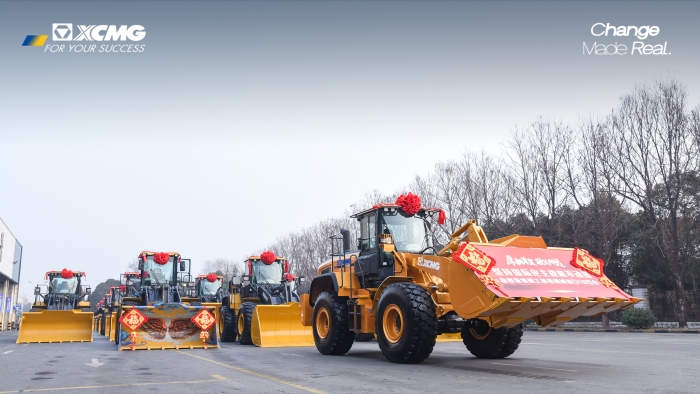  XCMG held a ceremony to mark the delivery of its 100,000th loader. Image: XCMG