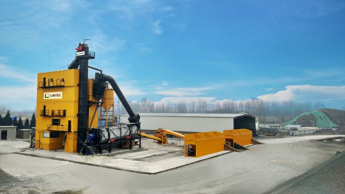 The Lintec CSM4000HRC containerised asphalt batch plant in Lu’An city