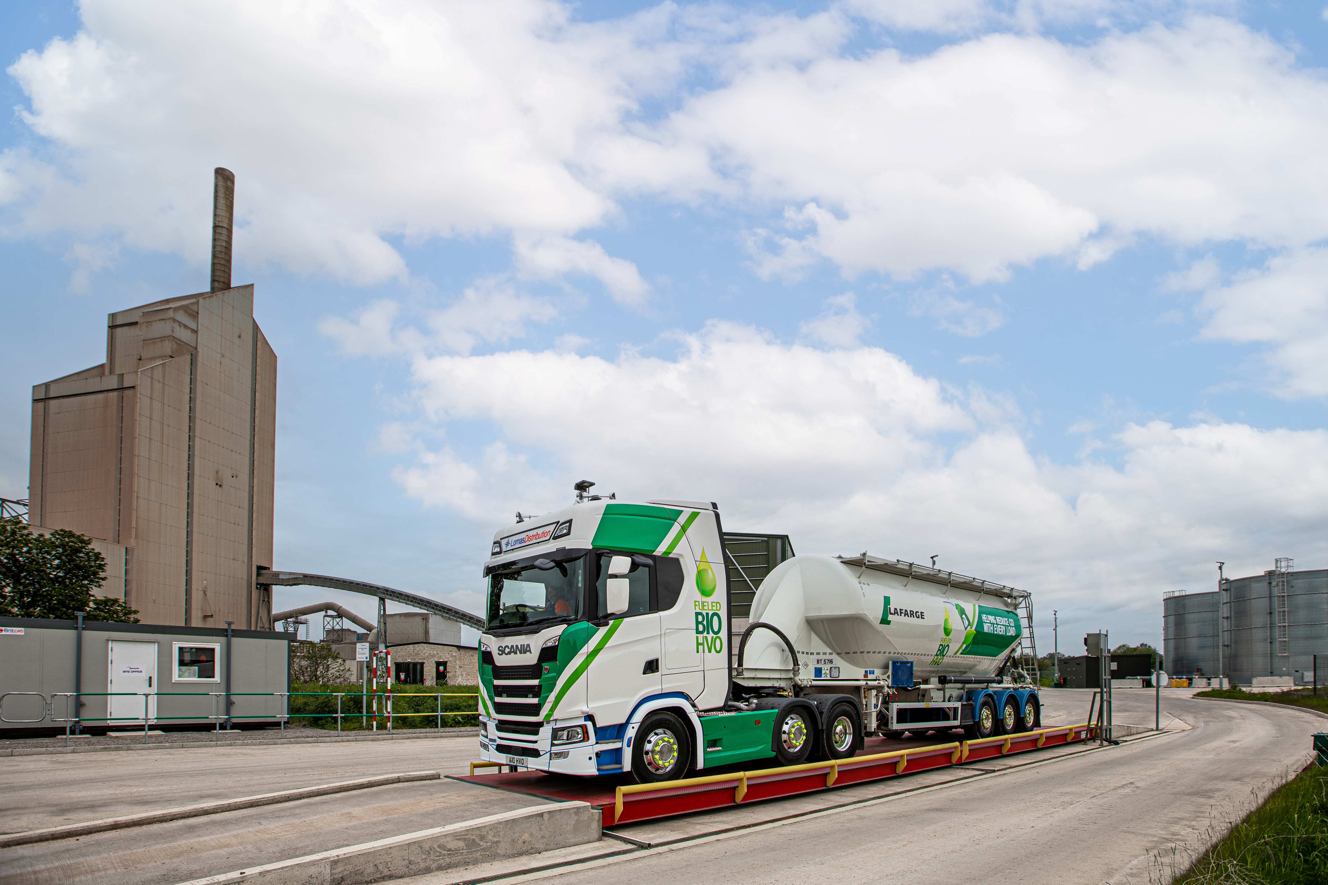 The 30-tonne bulk tanker is fuelled by Hydrotreated Vegetable Oil (HVO)