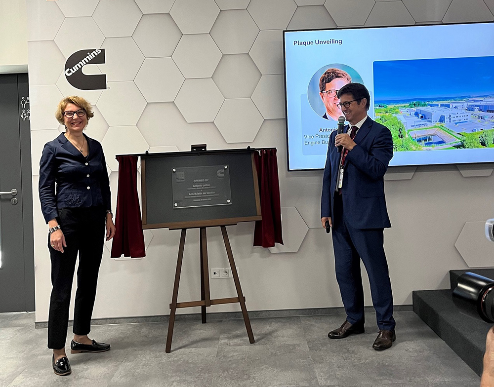 Ann-Kristin de Verdier and Antonio Leitao officially opening Cummins' first high horsepower European Master Rebuild Centre
