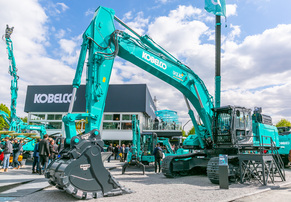 Kobelco’s new SK520LC-11 excavator offers increased performance