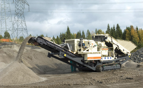 Metso Mineral Lokotrack working in quarry site