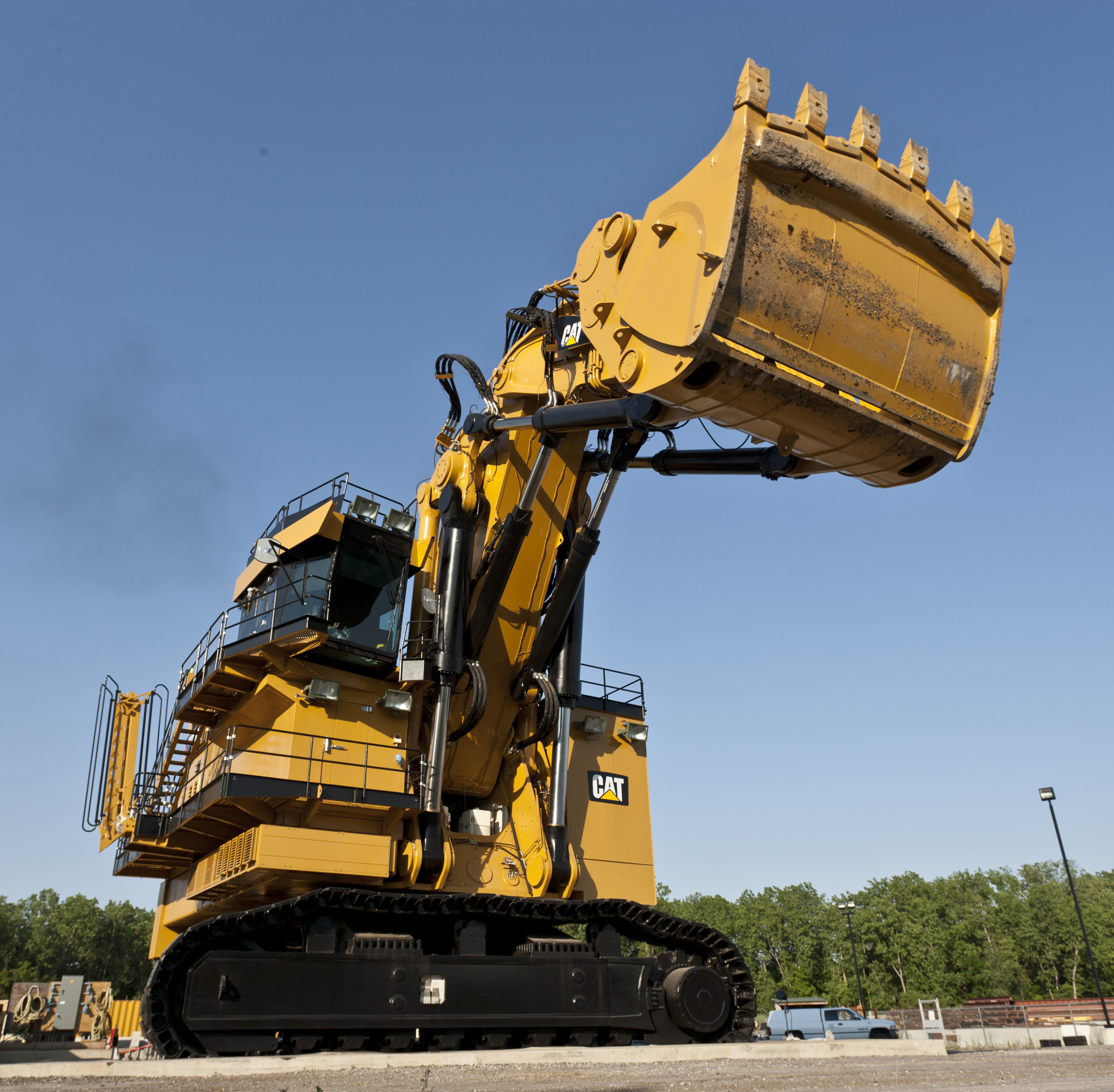 Caterpillar’s new 6120B H FS  biggest mining shovel 