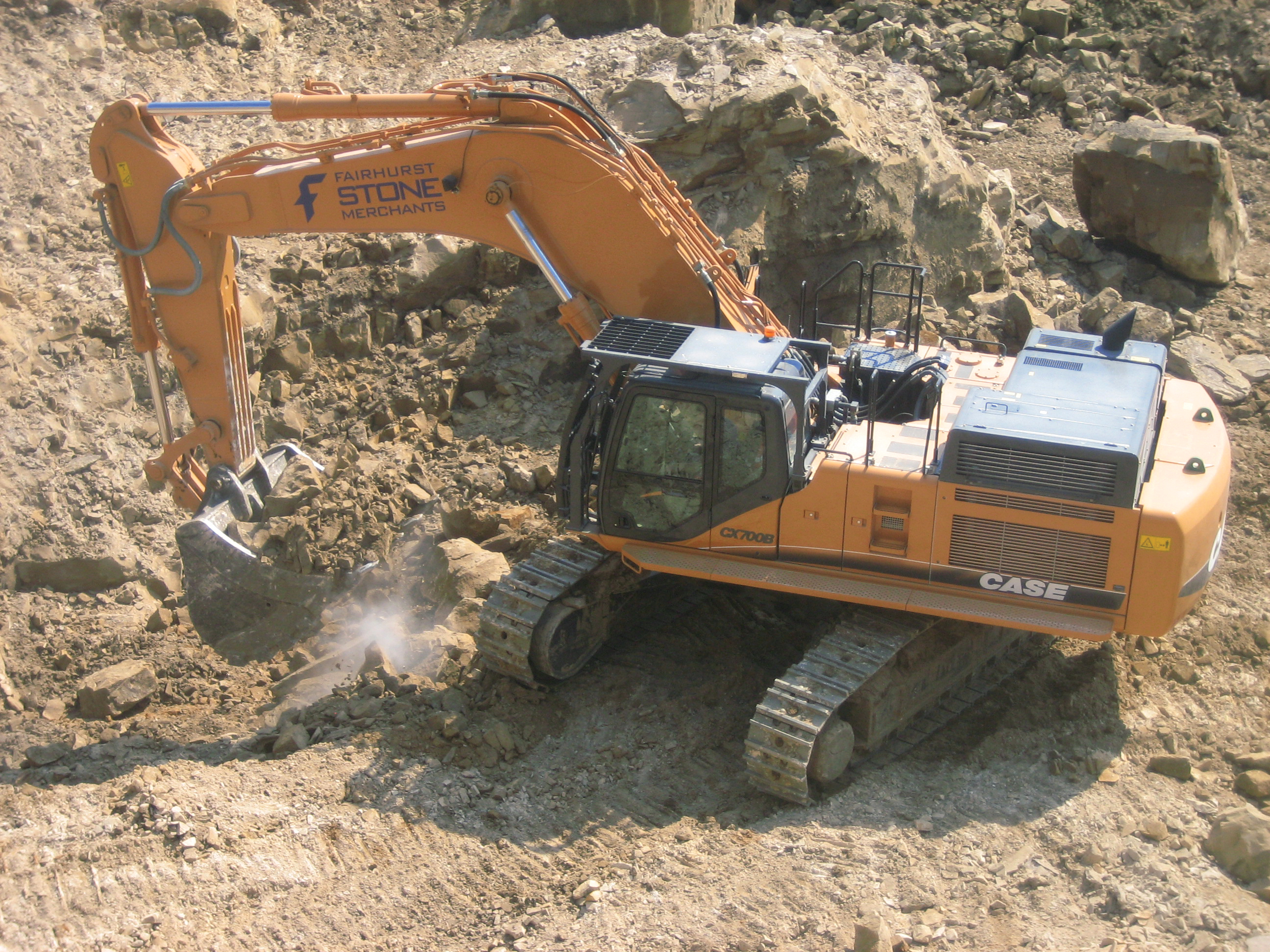 Case CX700B mass excavation unit