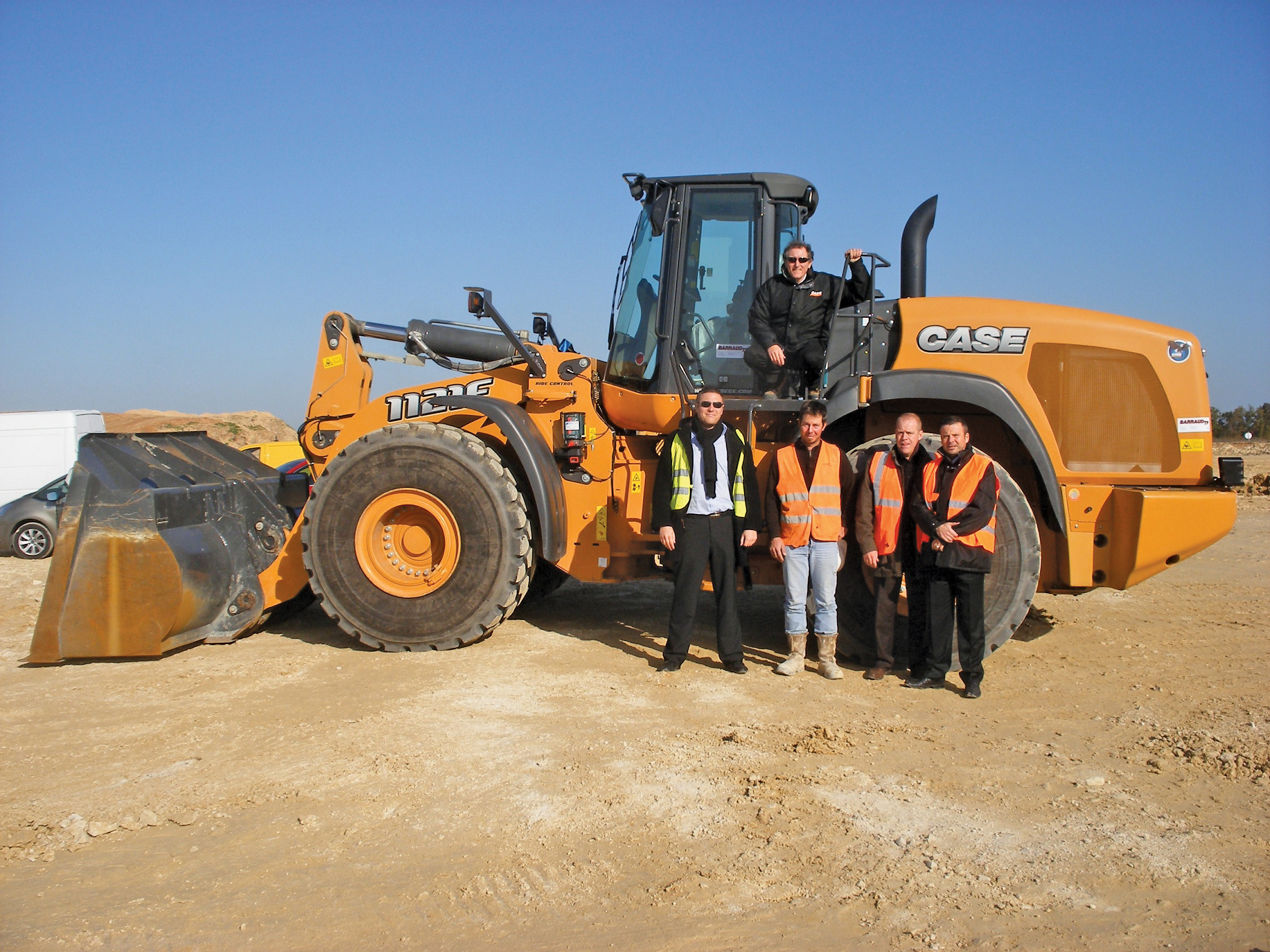Trézence TP takes delivery of the Case 1121F wheeled loader