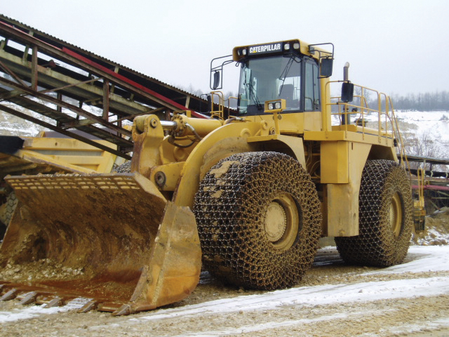 Caterpillar 992 fitted with Erlau R71 TPCs 
