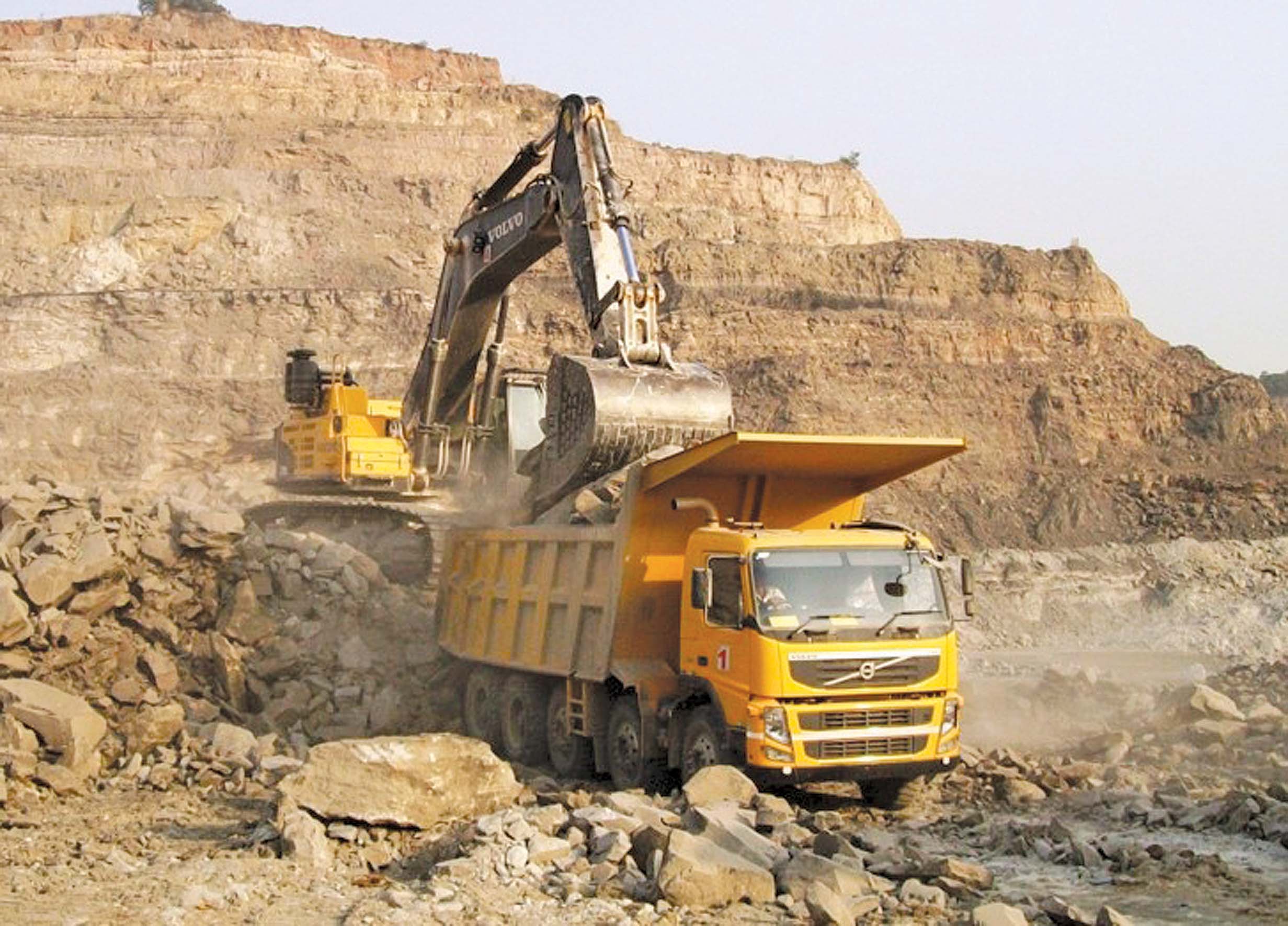 Volvo Construction Equipment machines in India