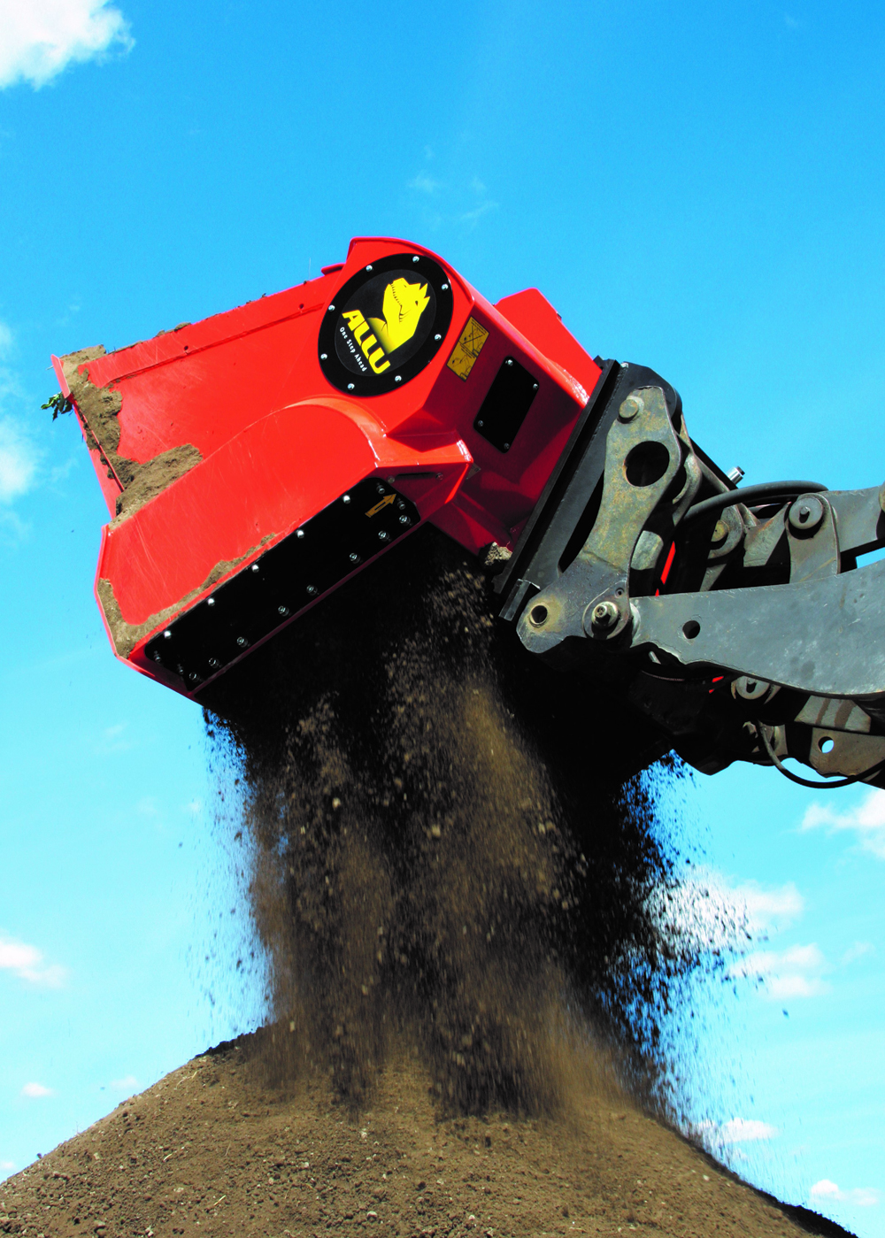 Allu’s Transformer hydraulic attachment for wheeled loader, excavator, skid steer or similar equipment