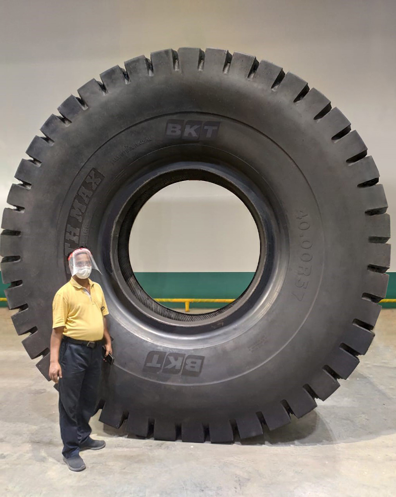 BKT’s largest off-the-road tyre to date, the EARTHMAX SR 468, was due to be showcased at bauma 2022