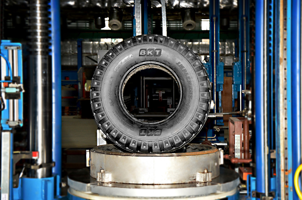 An OTR tyre being made at BKT’s new state-of-the-art factory in Waluj, India. Pic: BKT