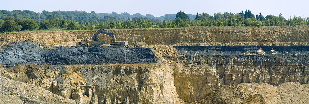 MPA membership includes the vast majority of independent SME (small and medium enterprise) quarrying companies throughout the UK and ten major international players. Pictured is Broadway stone quarry in the Cotswolds, Worcestershire, England. Pic - David Martyn ID 3238975 Dreamstime.com