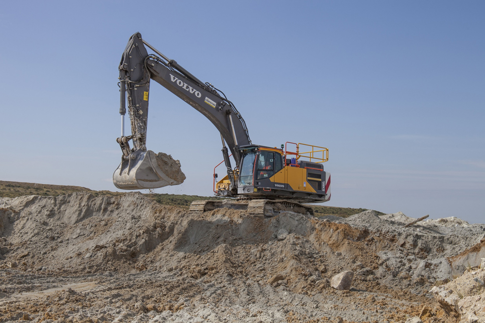 Volvo EC480E crawler excavators are part of Chepstow Plant International’s quarrying-suited plant range  