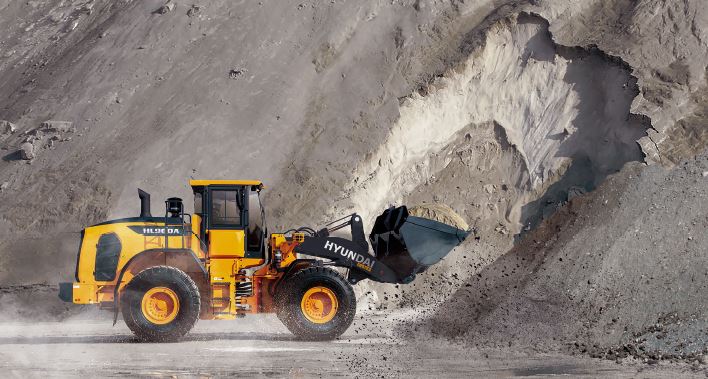 The HL960A is one of Hyundai’s new HL900 A-series wheeled loaders 