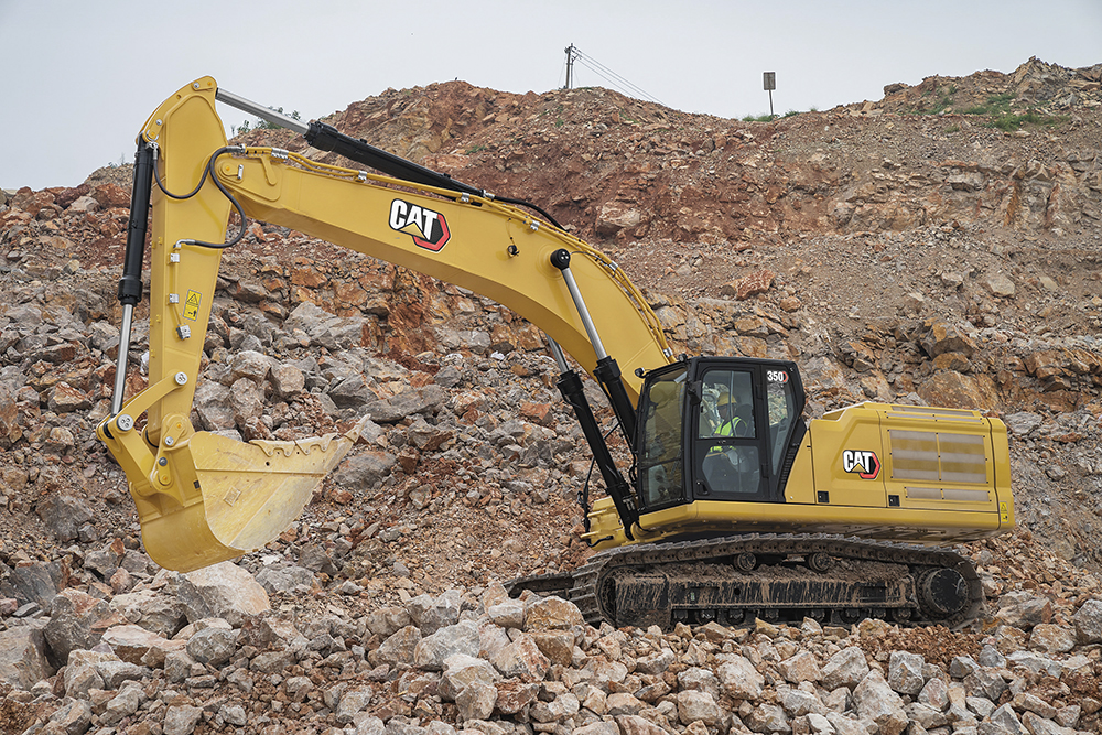 The new Cat 350 crawler excavator offers powerful digging force and strong swing torque