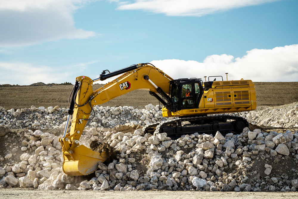 The 70-tonne class Cat 374 has twice the structural durability of the 374F