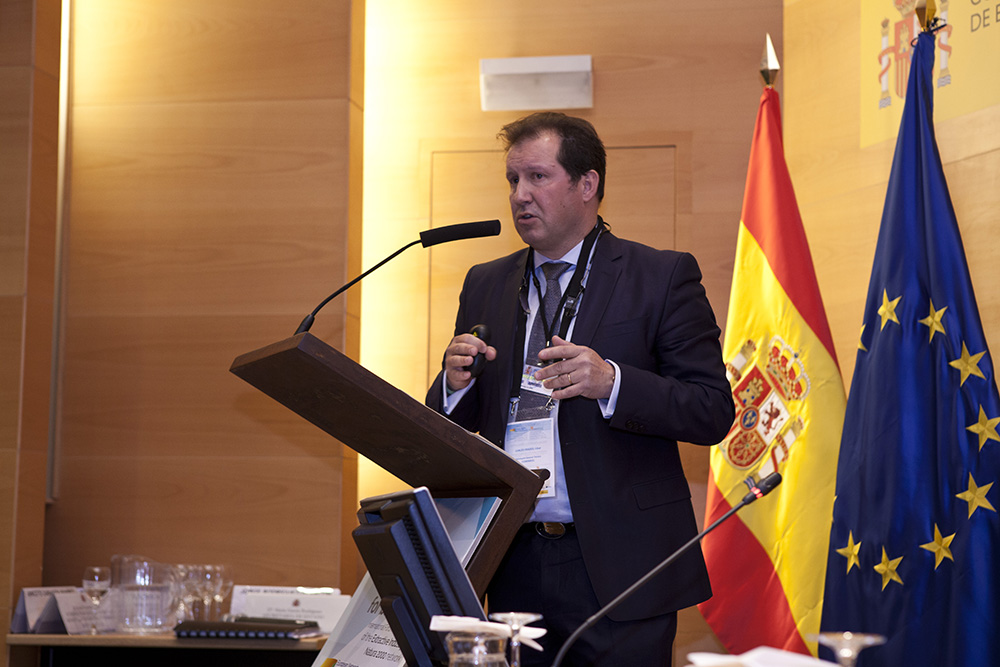César Luaces Frades at a conference in the Spanish Ministry of Environment to prove the compatibility between Natura 2000 and the extractive industry