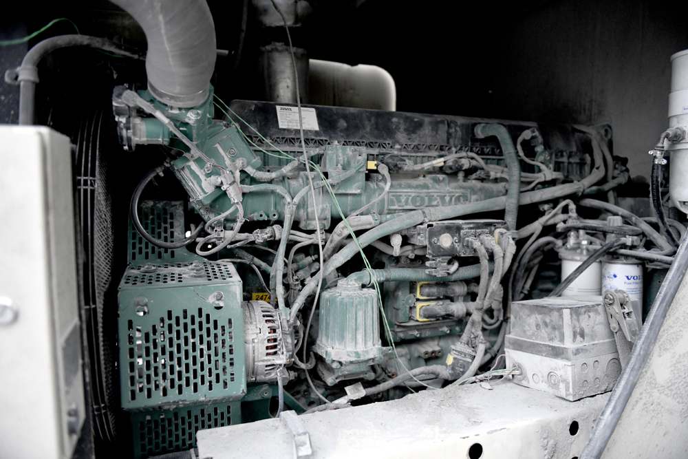 A Volvo Penta D13 Stage V engine