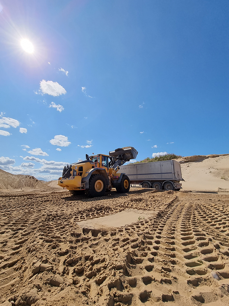 Volvo wheeled loaders are said by AS Silikaat to be the only machines that can handle the company’s everyday working conditions