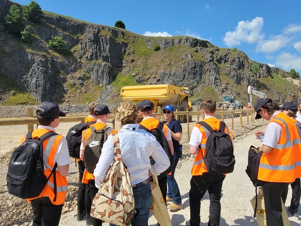 The IQ arranged for a group of Year 10 students from Chapel-en-le-Frith High School in Derbyshire to attend the Hillhead 2022 exhibition