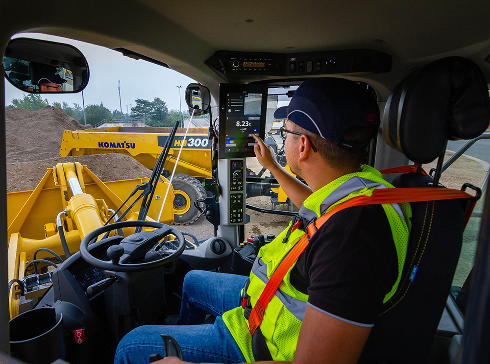 Komatsu has launched its SubMonitor system for wheeled loaders 