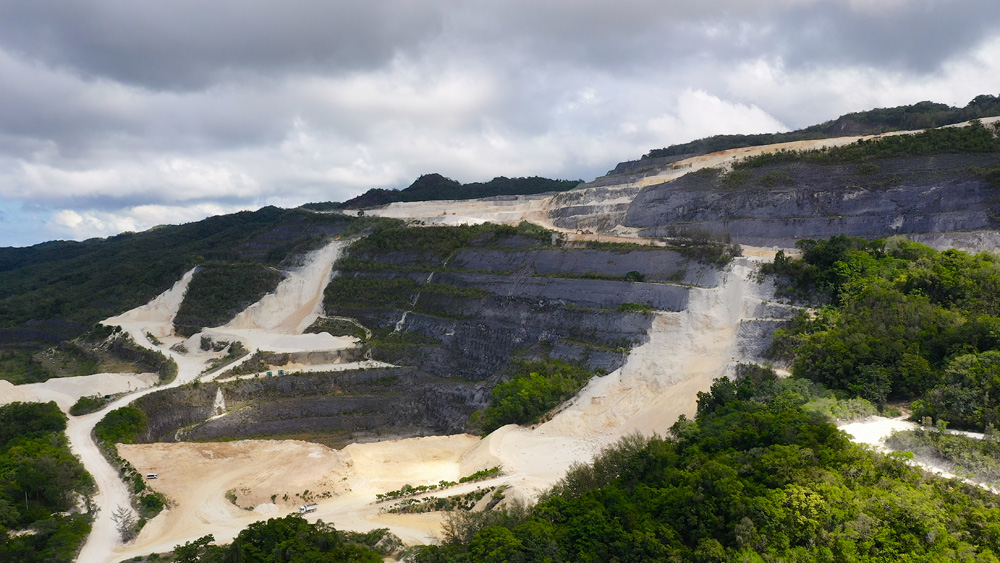 Limestone quarry in the mountains of Bohol Island, Philippines © Alexey Kornylyev | Dreamstime.com