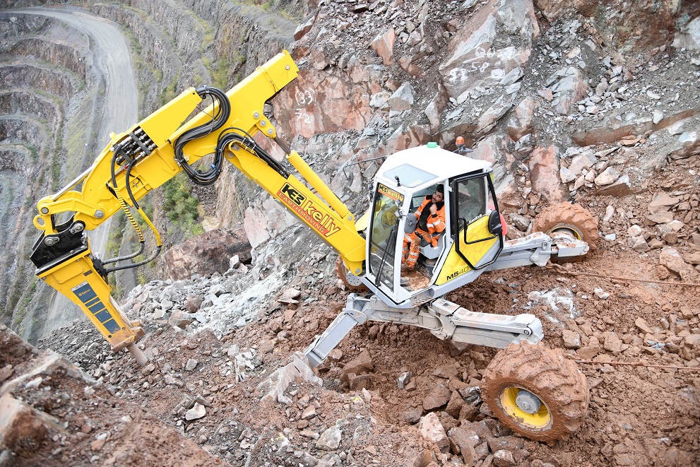Kelly Earthmoving has used an Epiroc MB 1200 hammer (pictured with a Menzi Muck excavator) in the installation of a 1km conveyor at a UK quarry
