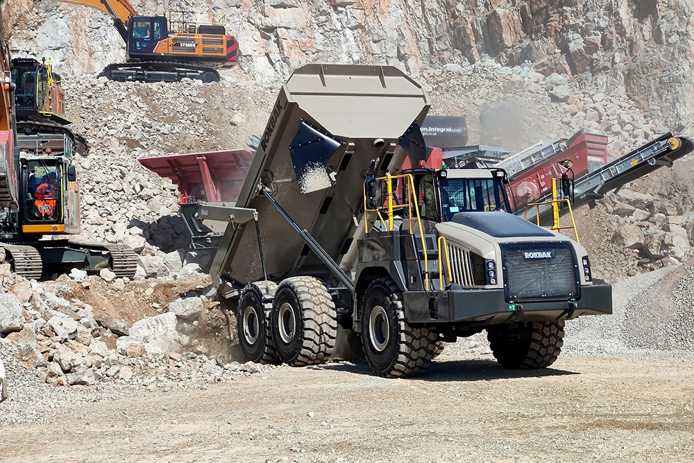 A Rokbak RA40 at work in the Hillhead quarry face demo 