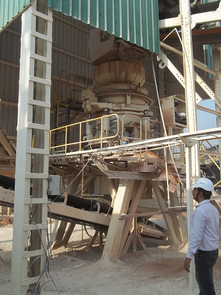 The Manoharapura site’s twin grizzly crusher feeders
