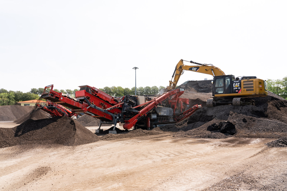 The recirculating system of the Sandvik QJ341 impactor shown to good effect