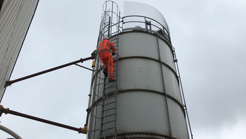 Visiting engineers must have the necessary expertise for silo safety equipment