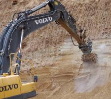Rockwheel D30 cutting unit on a 36tonne Volvo EC360CL excavator