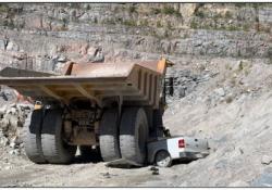 MSHA has issued a series of recommendations which include training miners on mobile traffic patterns and policies (Credit: MSHA)
