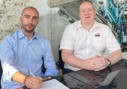 Impianti MD Fabio Orini (left) with Powerscreen regional sales manager Mark Ferguson