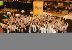 JCB Power Systems employees celebrate the 200,000 JCB engine milestone