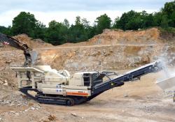 Metso Lokotrack mobile in quarry site 